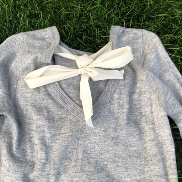 Divided by H&M Grey sweater, cream colored lace - Picture 5 of 8